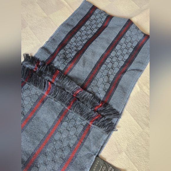 Gucci Other - Authentic Gucci Men's Scarf in Navy and Crimson